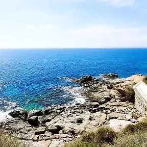 Meda Chica Canyelles, Costa Brava Roses