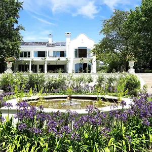  Villa Constantia Klein South Africa